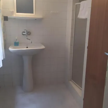 Sola Gratia 招待所